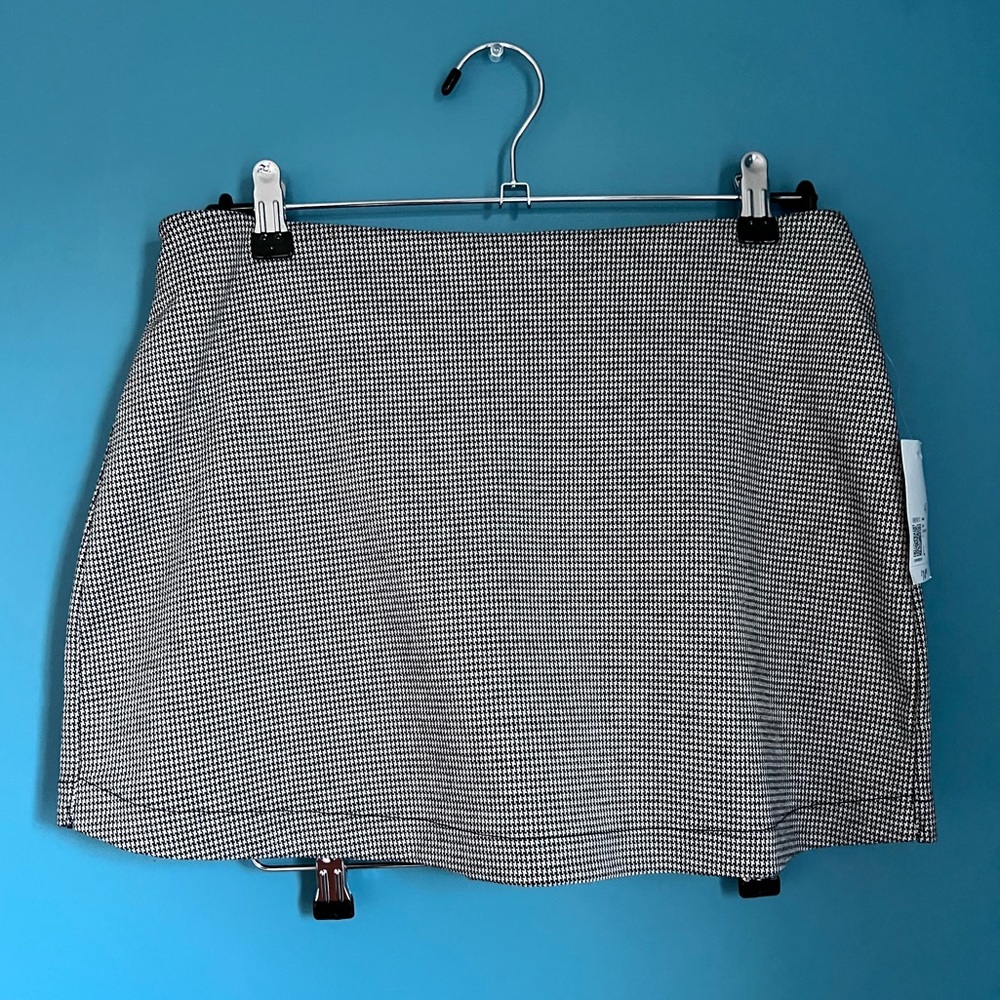 Forever 21 Mini Skirt / Skort NWT
